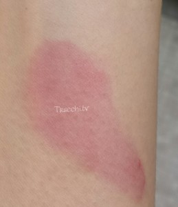 review modelco blush cheek & Lips rosy red 4
