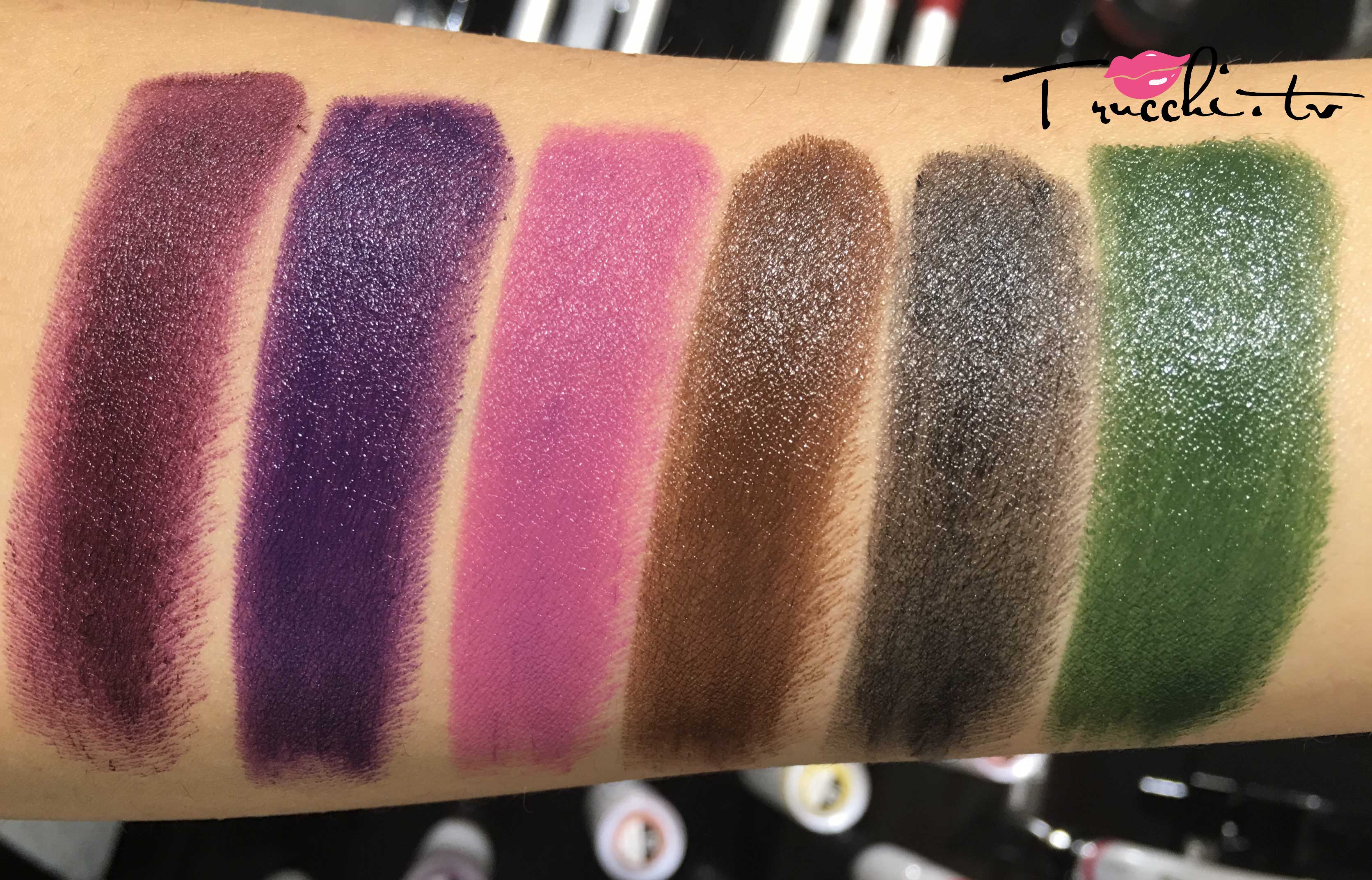 Nuovo negozio Alika - Rossetti Cailyn Swatches Nuovo negozio Alika - Rossetti Cailyn Swatches