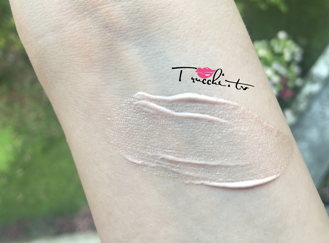 illuminante Kiko Glowing Pearl Cushion  illuminante Kiko Glowing Pearl Cushion