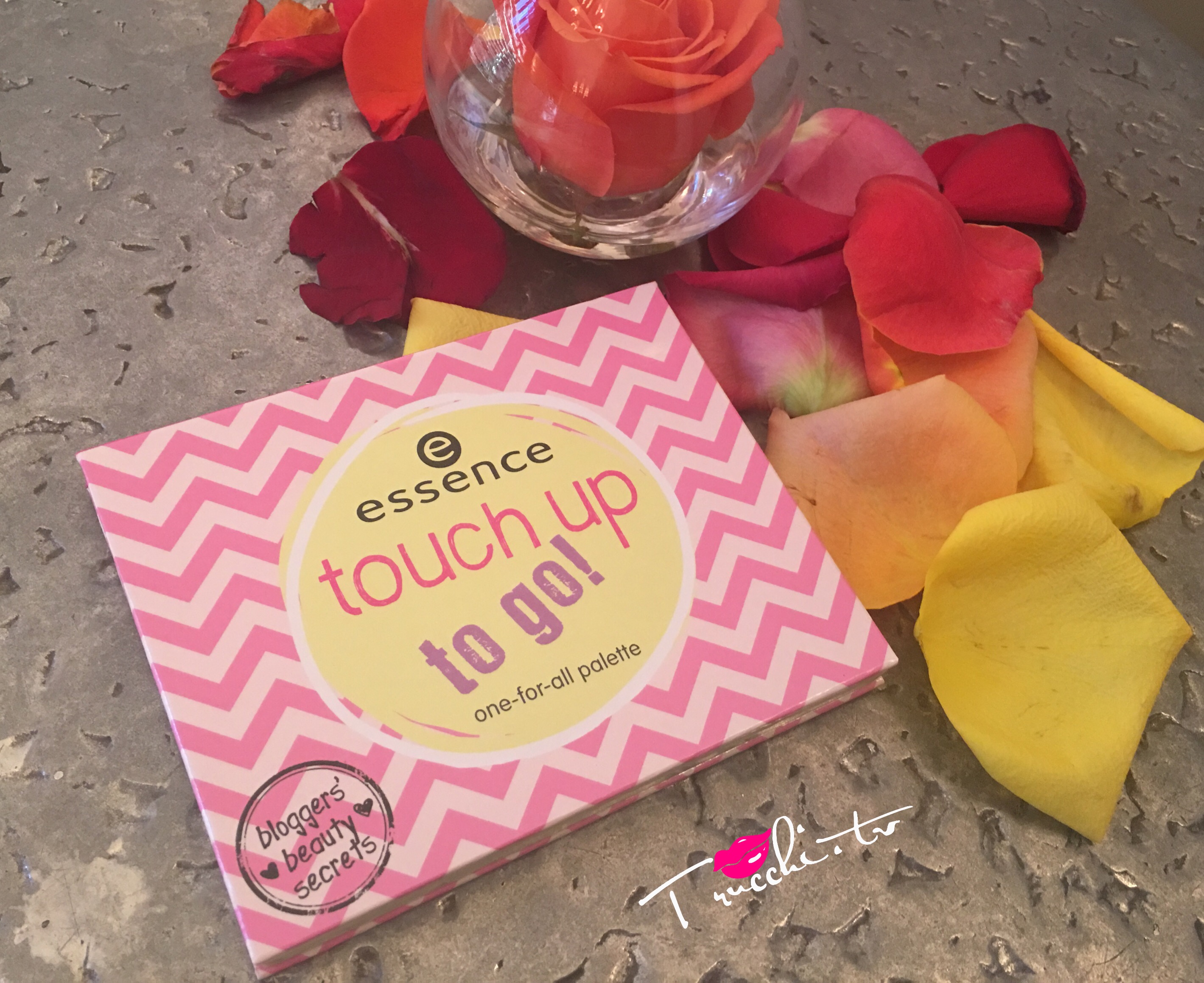 Essence bloggers beauty secrets – touch up to go! one-for-all palette