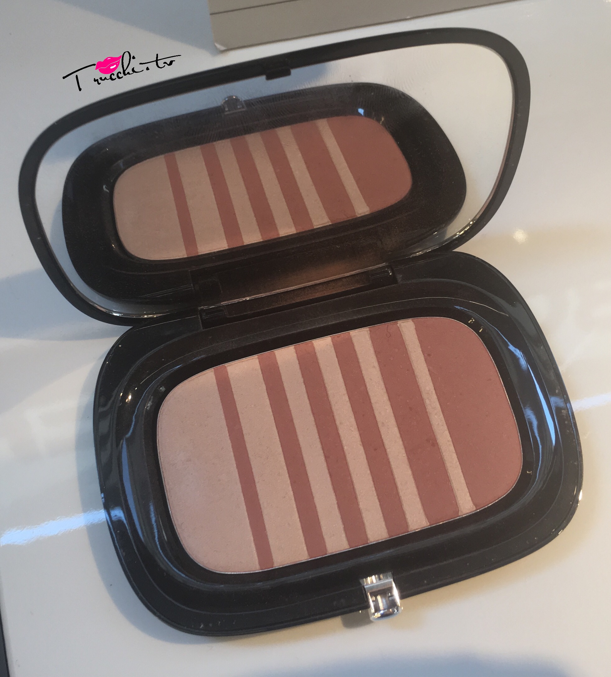 Nuovi "Air Blush" Marc Jacobs Beauty Nuovi "Air Blush" Marc Jacobs Beauty