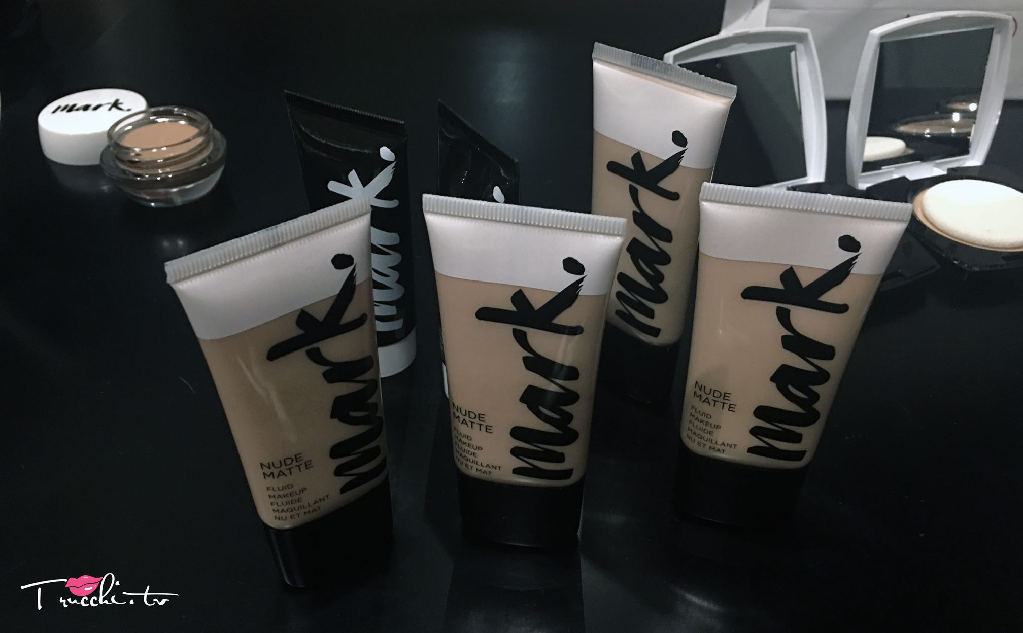 Nuova Linea Makeup Avon "Mark" per tutte le Millennials Nuova Linea Makeup Avon "Mark" per tutte le Millennials