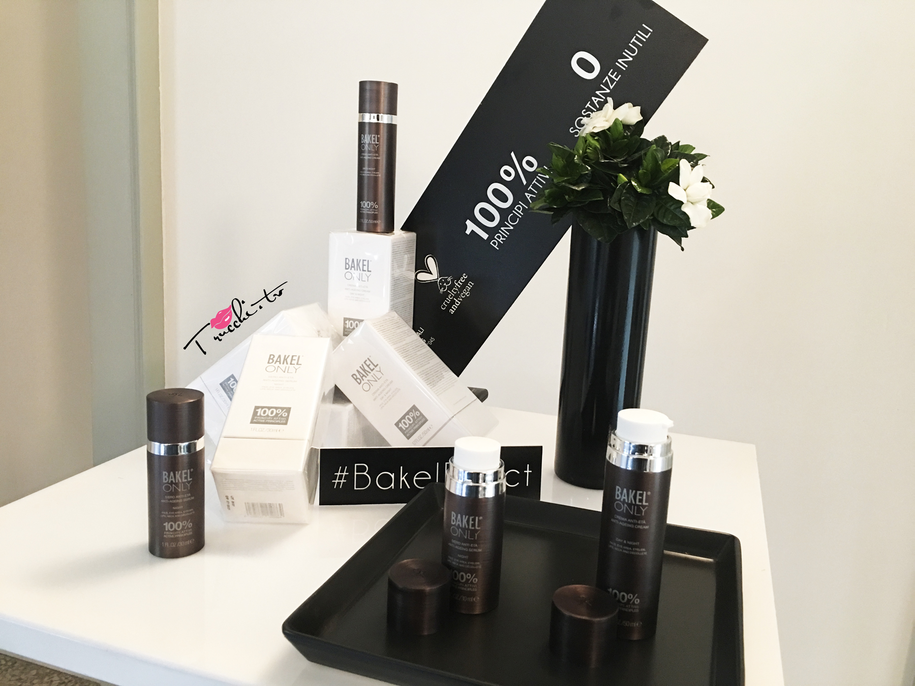 BAKELONLY è il nuovo trattamento viso Bakel tra cosmetica e medicina estetica BAKELONLY è il nuovo trattamento viso Bakel tra cosmetica e medicina estetica