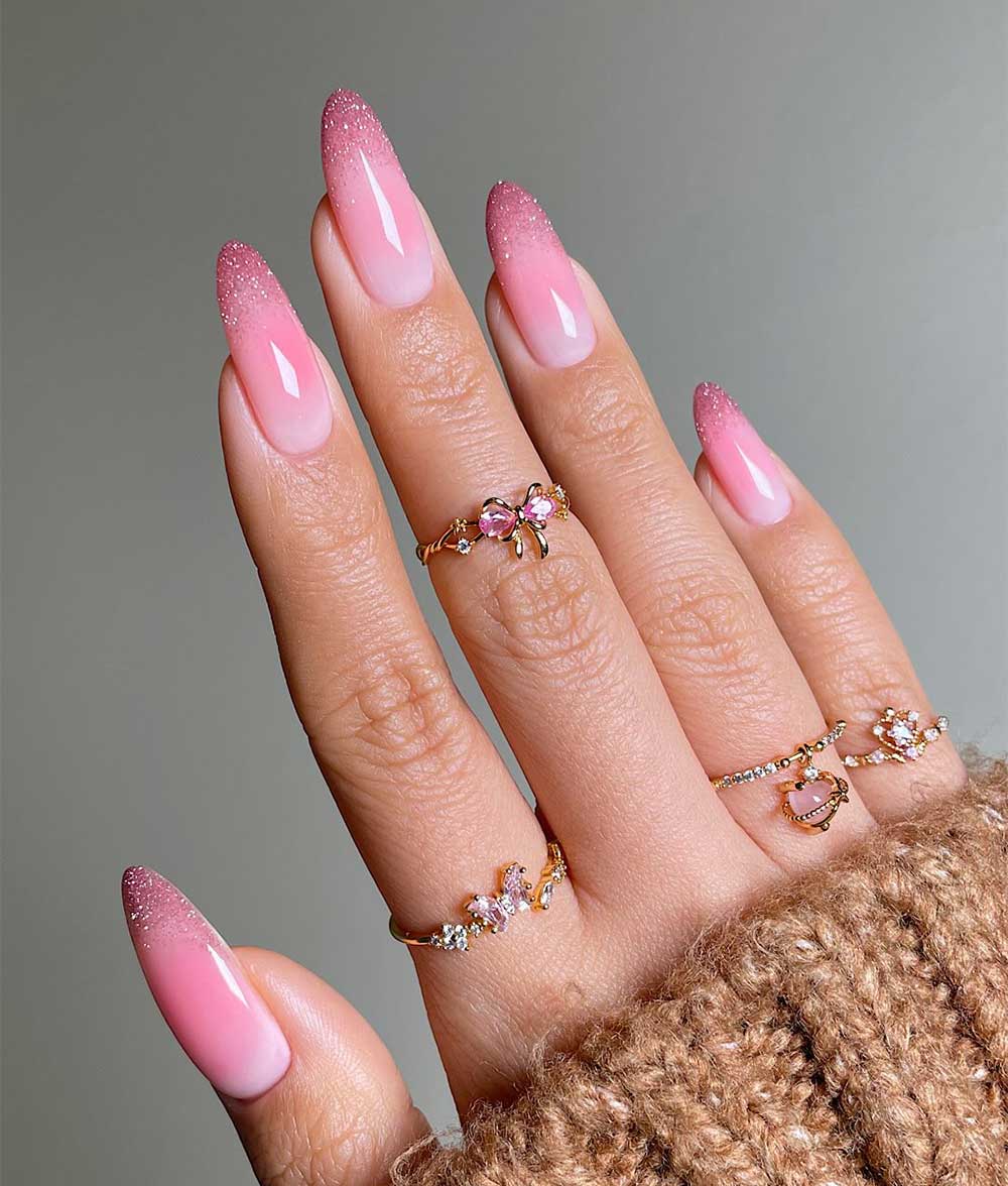 Unghie rosa per San Valentino Unghie rosa per San Valentino