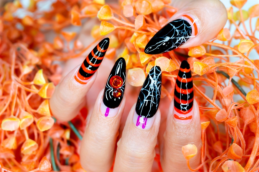 Nail art Halloween, le più belle unghie a tema