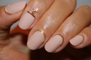unghie nude autunno 2020 unghie nude autunno 2020