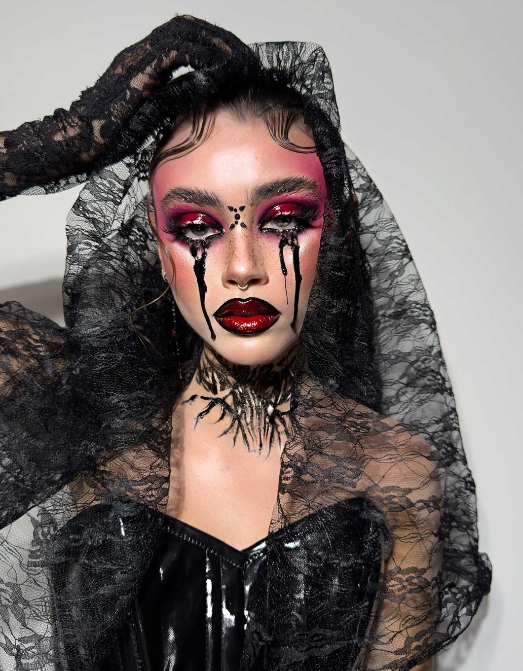 Trucco occhi Halloween da strega Trucco occhi Halloween da strega