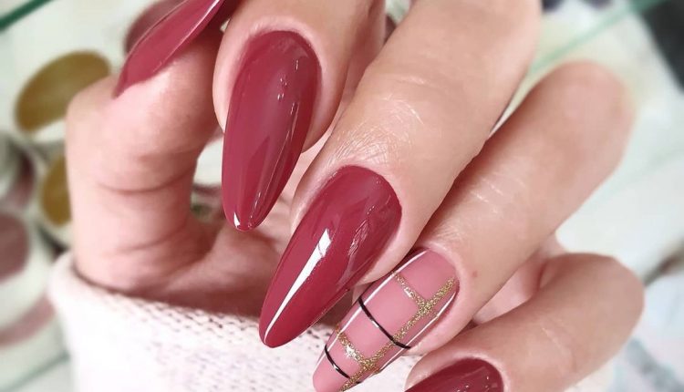 Unghie per Capodanno, tante idee per ispirarsi – accent nail 2