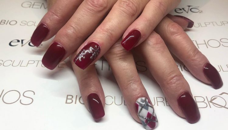 Unghie per Capodanno, tante idee per ispirarsi – accent nail9
