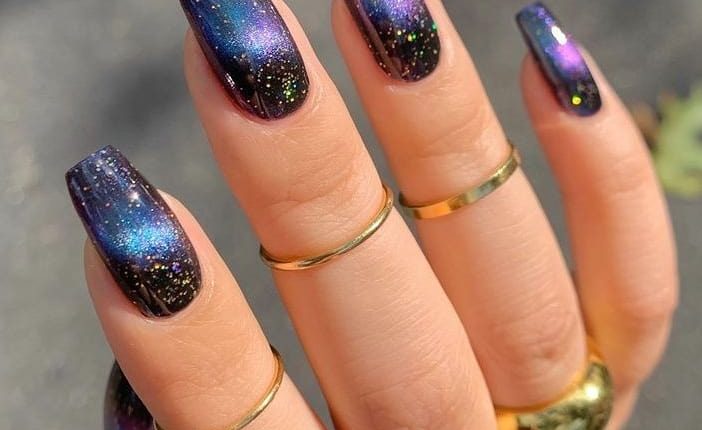 Unghie per Capodanno, tante idee per ispirarsi – galaxy nail12