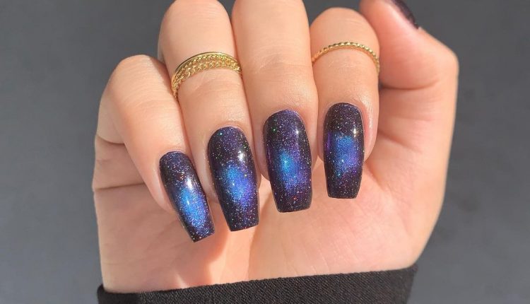 Unghie per Capodanno, tante idee per ispirarsi – galaxy nails 1