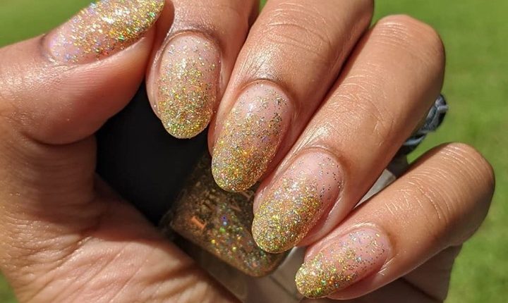 Unghie per Capodanno, tante idee per ispirarsi – oro e argento 3