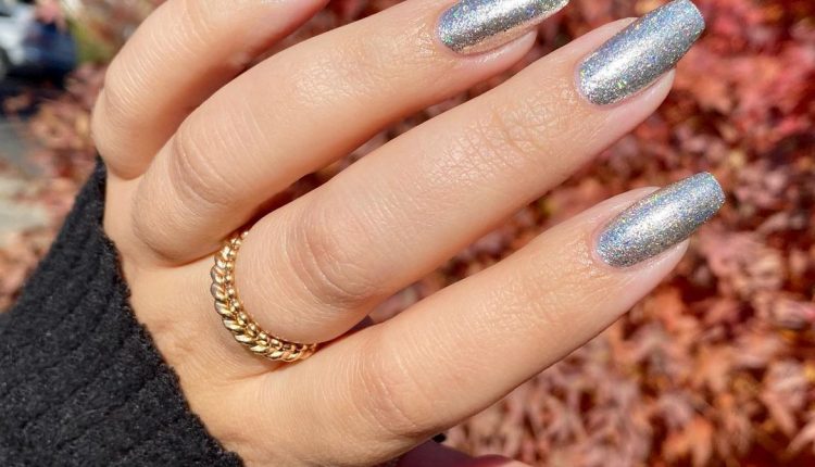 Unghie per Capodanno, tante idee per ispirarsi – oro e argento 6