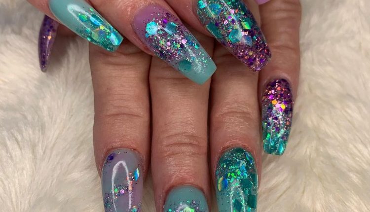 Unghie per Capodanno, tante idee per ispirarsi – unghie glitter20