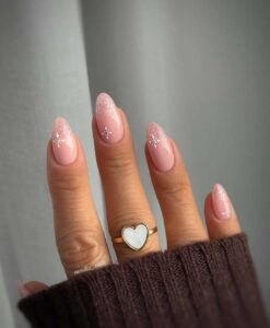 Unghie per capodanno chiare Unghie per capodanno chiare