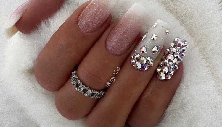 unghie-per-capodanno-glitter-e-swarosky