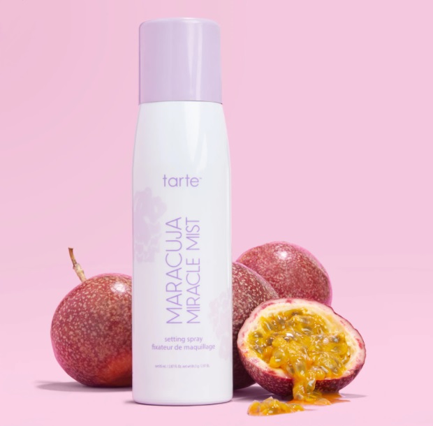 Face mist, cos'è e come usarla al meglio - Tarte Maracuja Miracle Mist Setting Spray Face mist, cos'è e come usarla al meglio - Tarte Maracuja Miracle Mist Setting Spray