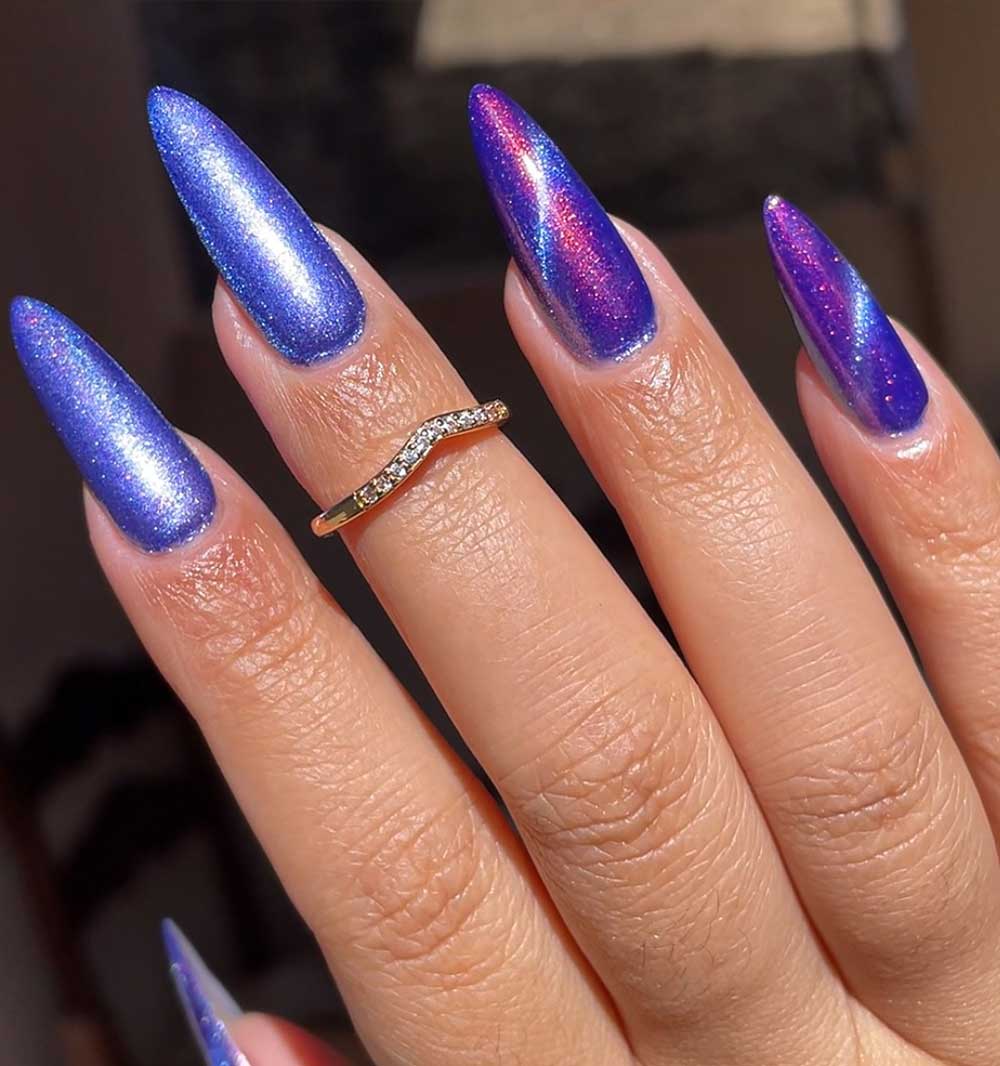 Unghie blu e rosa con riflessi Unghie blu e rosa con riflessi