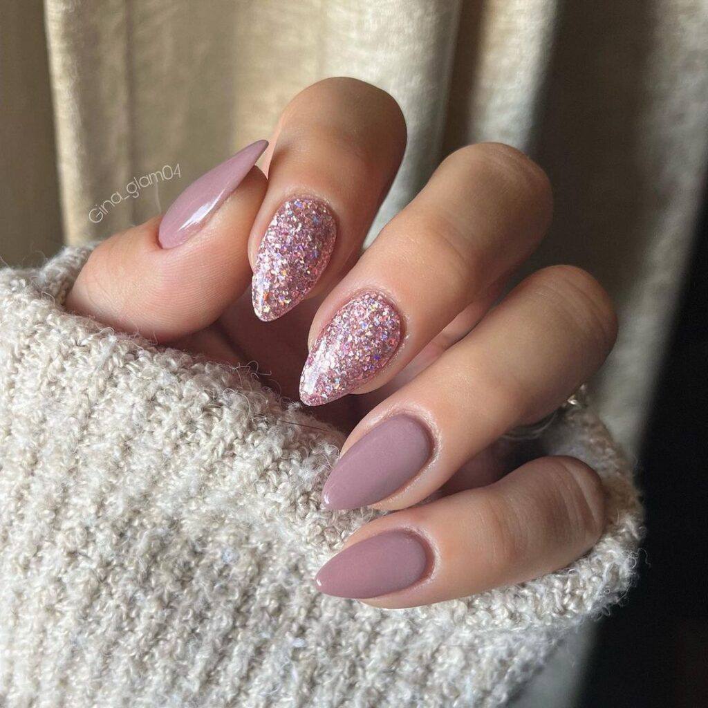Tutto quello che c'è da sapere sulla dip powder manicure | Trucchi.tv