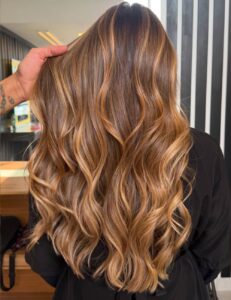 Capelli biondo caramello miele