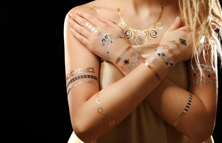 Tatuaggi Temporanei A Tema Cowgirl – 50 Design In Foglia Oro, Impermeabili, Per Feste Western E Compleanni