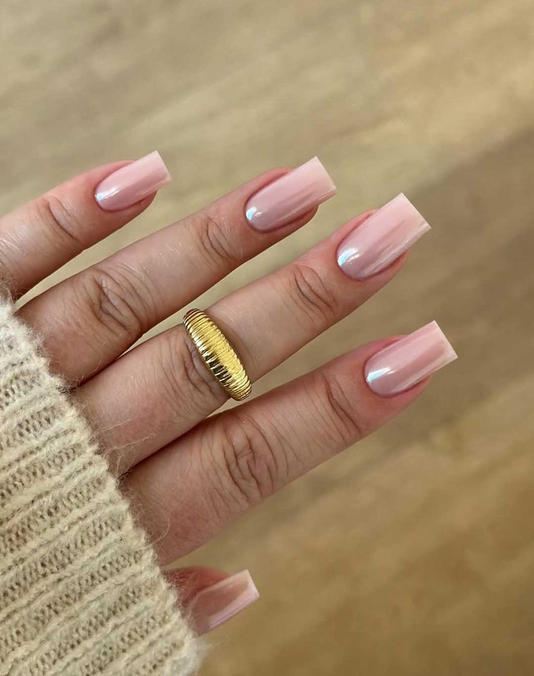 Unghie squadrate medie cromate Unghie squadrate medie cromate