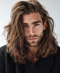 Taglio capelli uomo viso ovale - CAPELLI LUNGHI Taglio capelli uomo viso ovale - CAPELLI LUNGHI