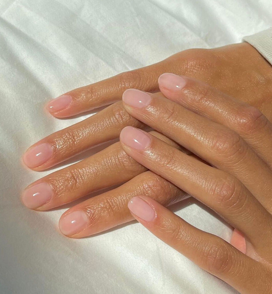 UNGHIE NATURALI GEL per una manicure sempre elegante