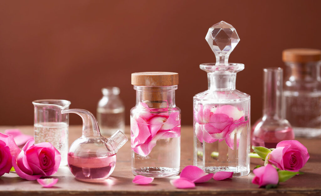 Cos. Rose ACQUA DI ROSE | Cos'è e i benefici per la nostra bellezza