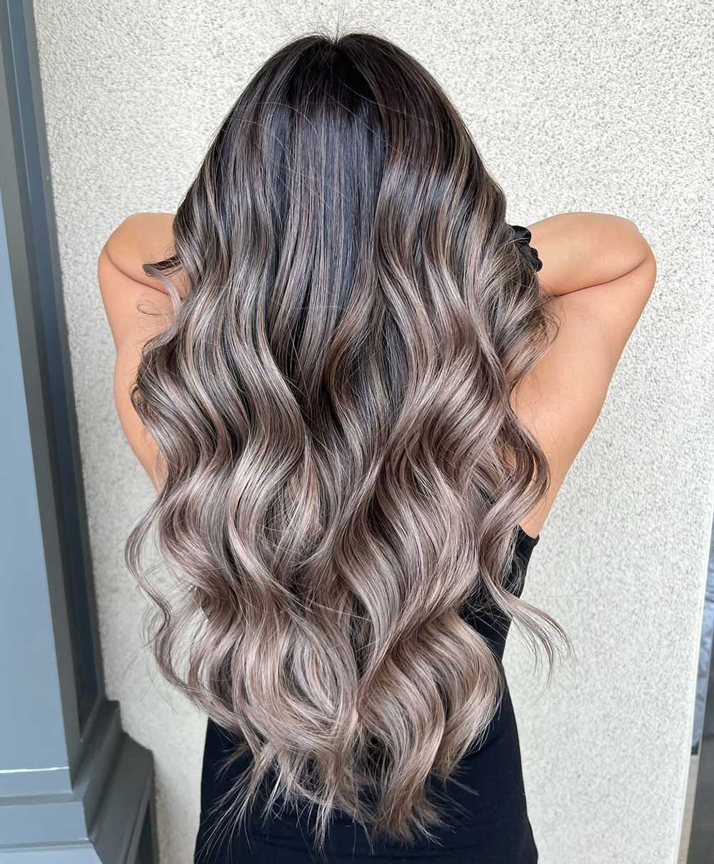 Capelli biondi sfumati freddi Capelli biondi sfumati freddi