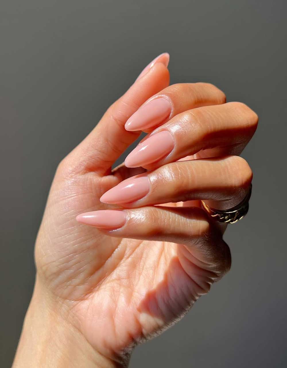 Unghie nude Unghie nude