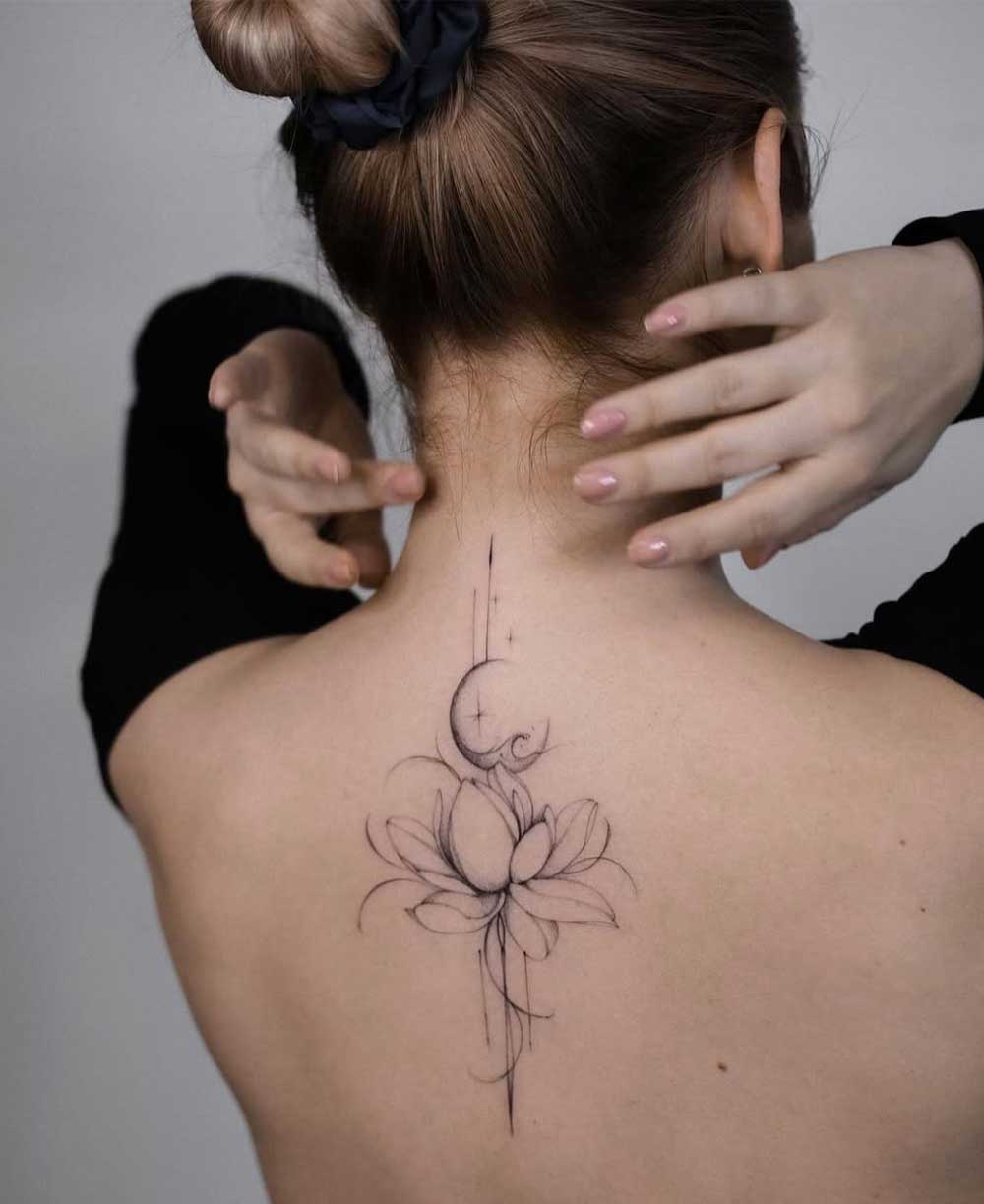 Tatuaggio fiore di loto Tatuaggio fiore di loto