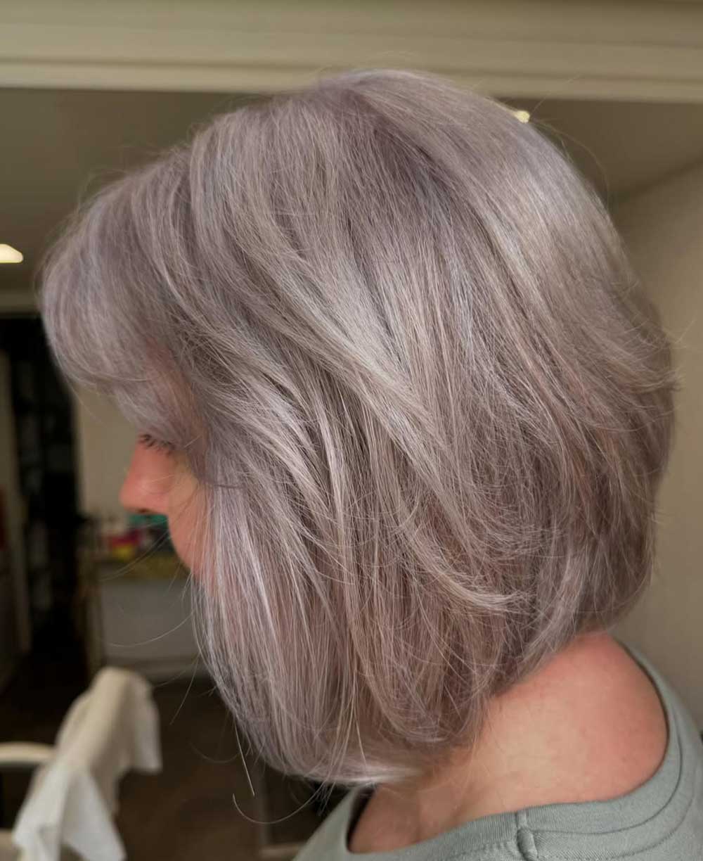 Capelli grigio perla Capelli grigio perla