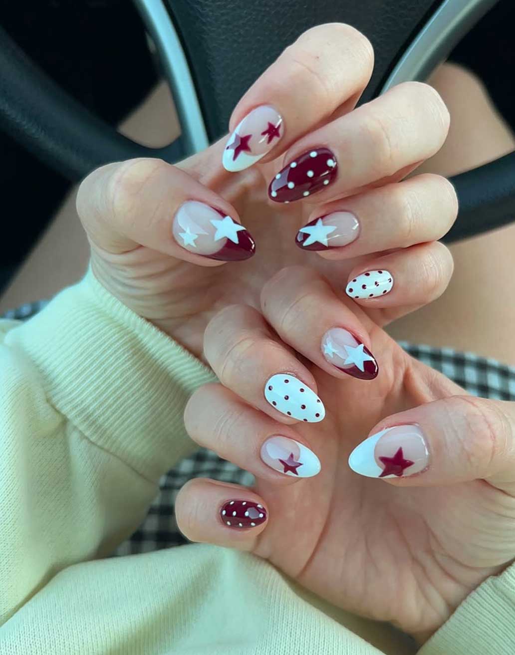 Unghie rosse e bianche  Unghie rosse e bianche