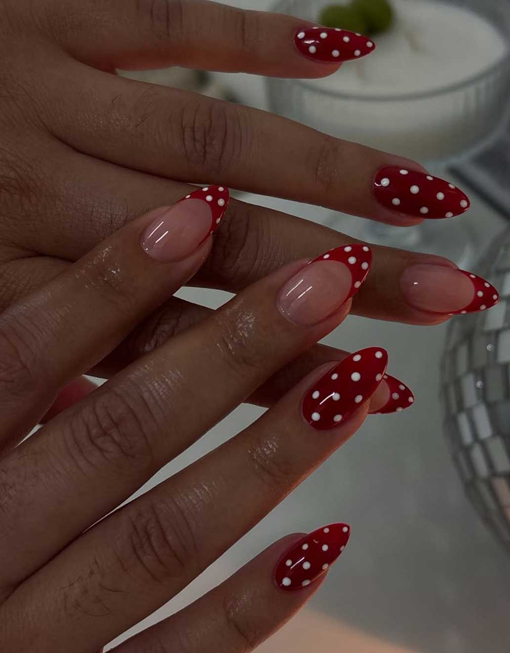 Unghie rosse e bianche - Polka Dots Unghie rosse e bianche - Polka Dots