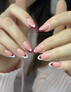 Unghie rosse e bianche Unghie rosse e bianche