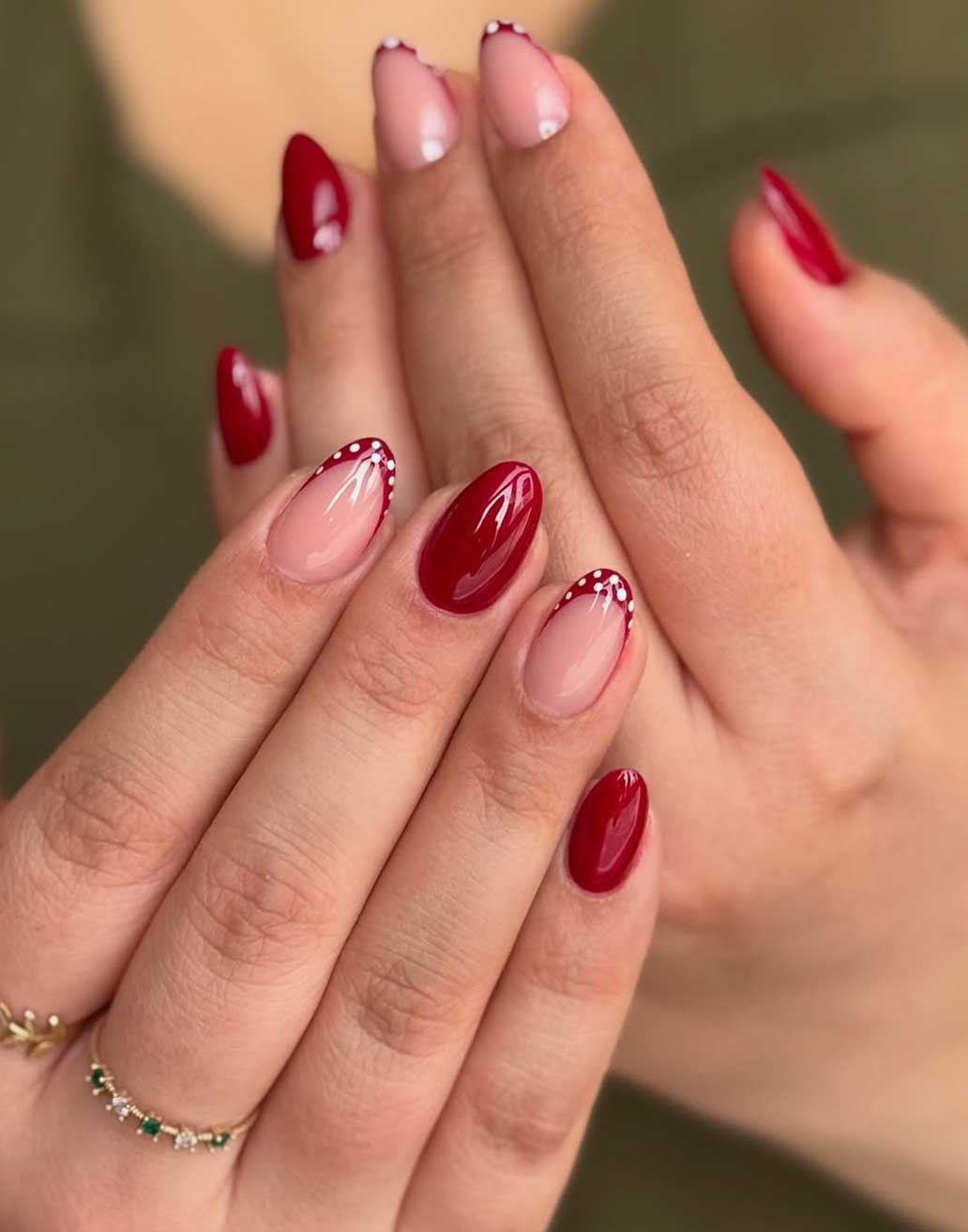 Unghie rosse e bianche  Unghie rosse e bianche